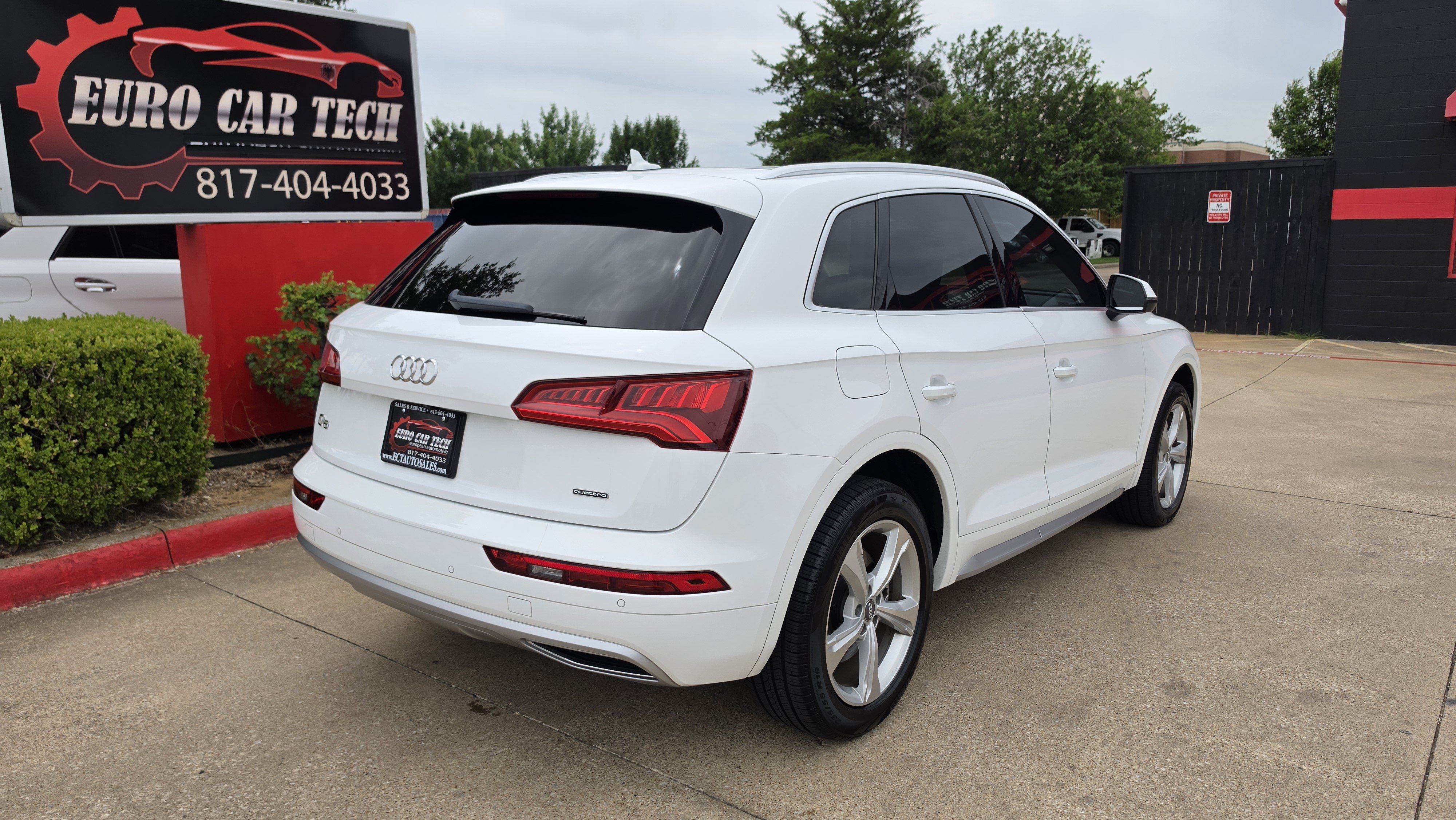 Used 2020 Audi Q5 2.0T Premium Plus w/ Premium Plus Package AWD/4WD image 8