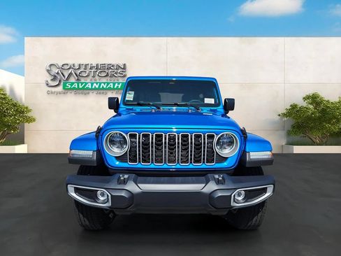 New 2026 Jeep Wrangler Unlimited Sahara w/ Technology Group AWD/4WD image 8