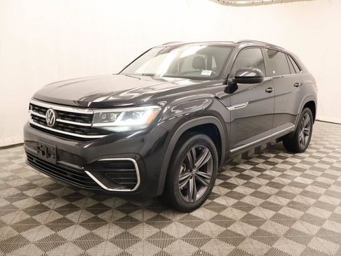 Used 2021 Volkswagen Atlas Cross Sport SE w/ Panoramic Sunroof Package FWD image 1
