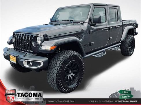 Certified 2023 Jeep Gladiator Sport AWD/4WD image 1