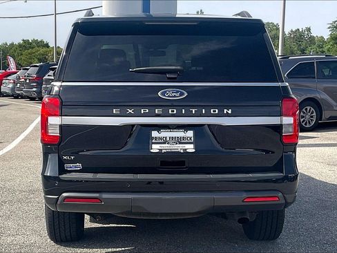 Used 2023 Ford Expedition XLT AWD/4WD image 4