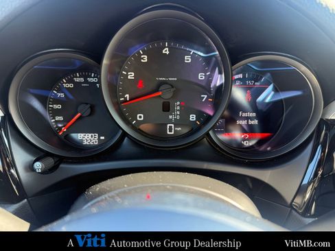 Used 2020 Porsche Macan image 33