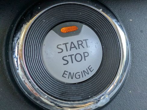 Certified 2023 Nissan Murano SV w/ SV Midnight Edition Package image 28