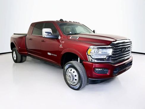 Used 2024 RAM 3500 Limited image 23
