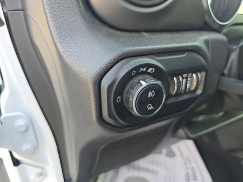 Used 2022 Jeep Gladiator Sport image 28