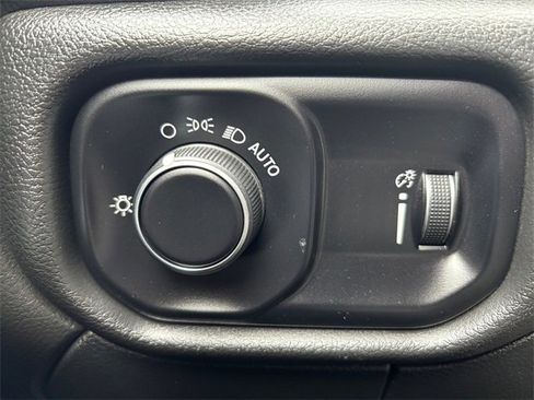 Used 2024 RAM 3500 SLT w/ Quick Order Package 2YG SLT image 15