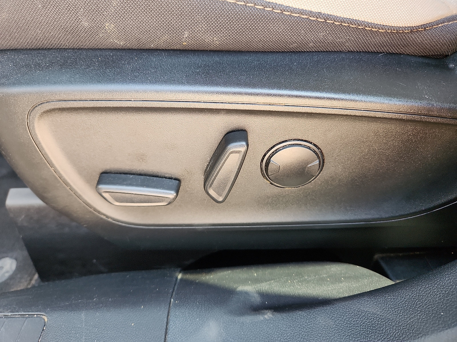 Used 2022 Ford Escape SE w/ Convenience Package FWD image 12