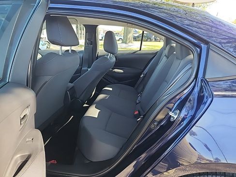 Used 2022 Toyota Corolla LE image 35