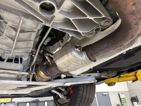 Used 2018 Chevrolet Camaro SS RWD image 30