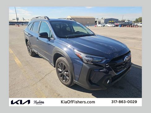 Used 2025 Subaru Outback Onyx Edition image 1