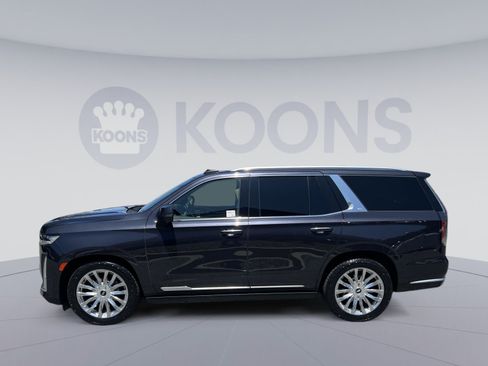 Used 2023 Cadillac Escalade Premium Luxury w/ Performance Package AWD/4WD image 2