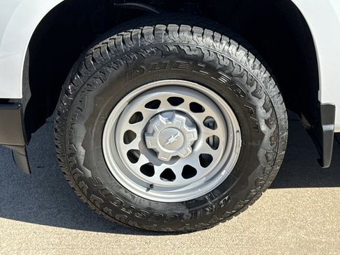 New 2025 Chevrolet Silverado 1500 W/T w/ Work Truck Package image 8