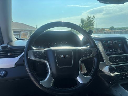 Used 2020 GMC Yukon XL SLT w/ Value Plus Edition RWD image 11