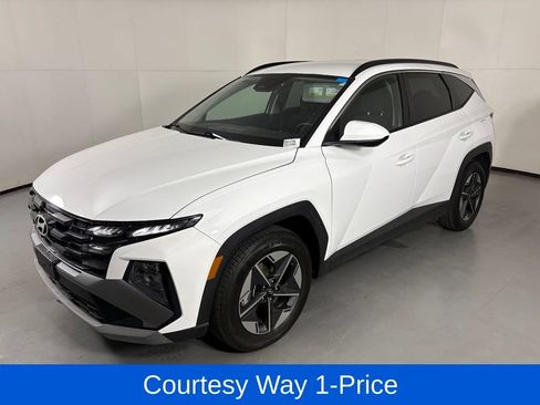 Used 2025 Hyundai Tucson SEL FWD image 5