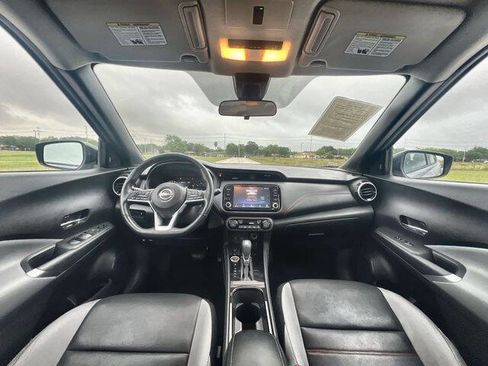 Used 2023 Nissan Kicks SR w/ SR Premium Package FWD image 19