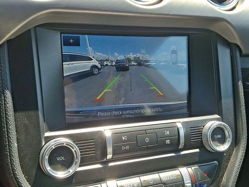 Used 2022 Ford Mustang Premium RWD image 17
