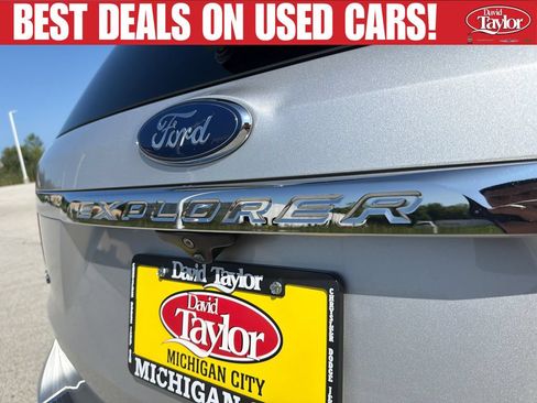 Used 2018 Ford Explorer XLT w/ Equipment Group 202A FWD image 41