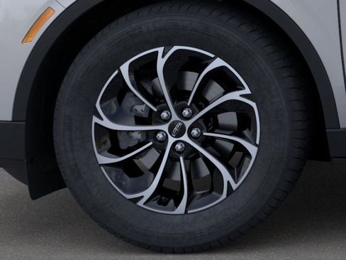 New 2026 Lincoln Nautilus Premier AWD/4WD image 19