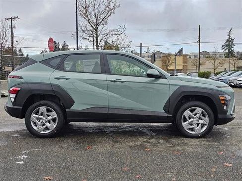 New 2026 Hyundai Kona SE AWD/4WD image 8