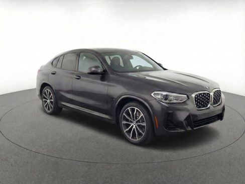 Used 2023 BMW X4 xDrive30i w/ M Sport Package image 2
