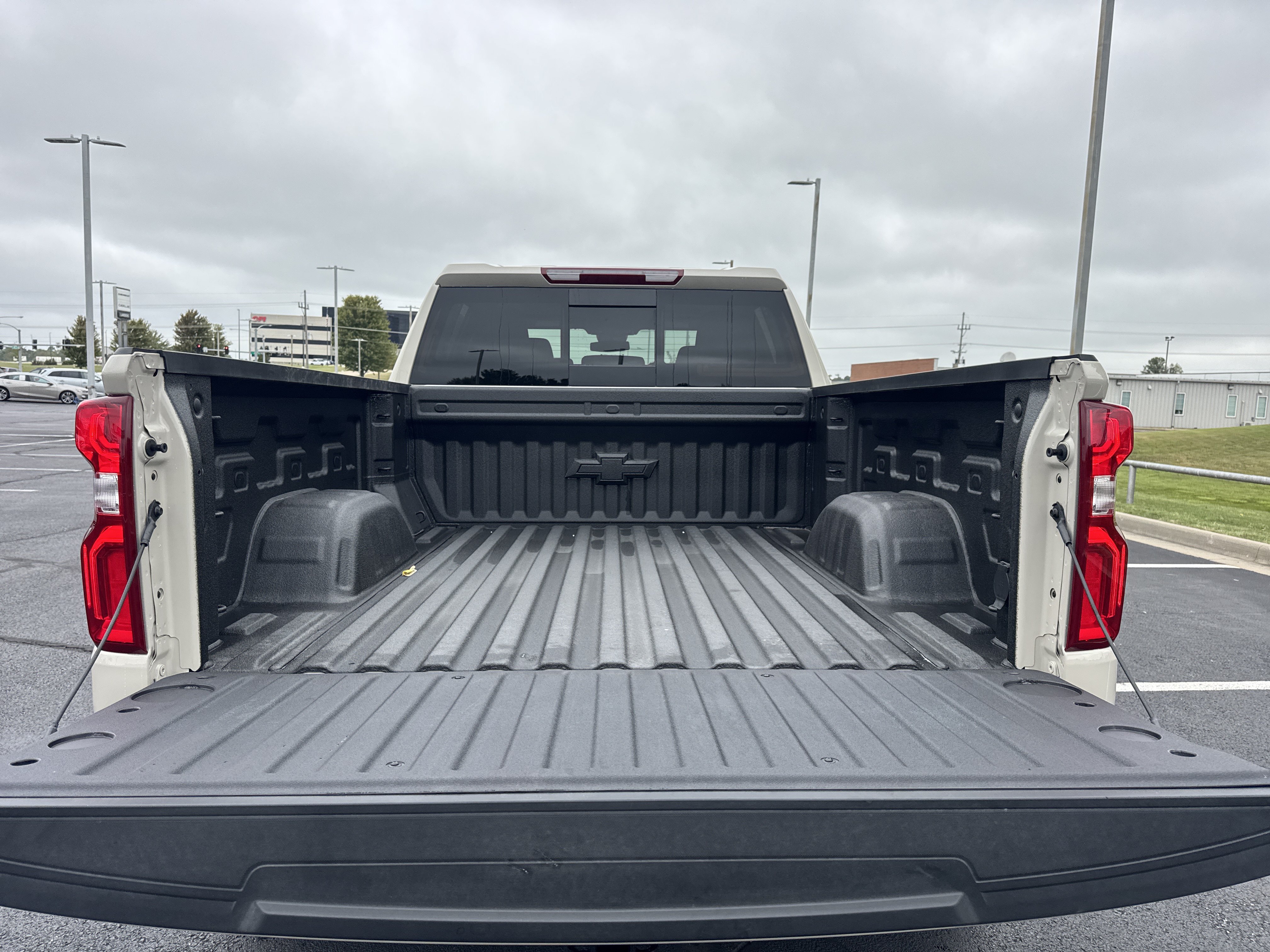 New 2026 Chevrolet Silverado 1500 RST w/ Convenience Package II AWD/4WD image 29