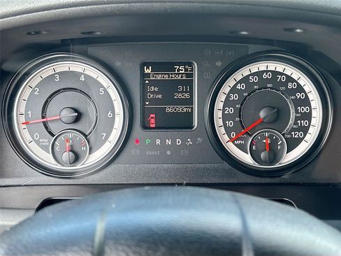 Used 2016 RAM 1500 Express RWD image 12