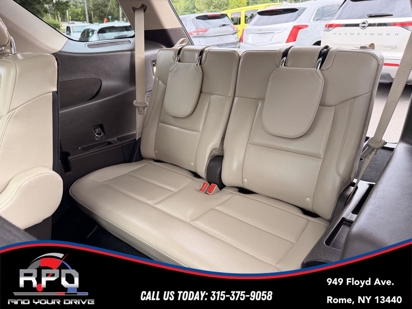 Used 2020 Ford Explorer Platinum w/ Premium Technology Package AWD/4WD image 31