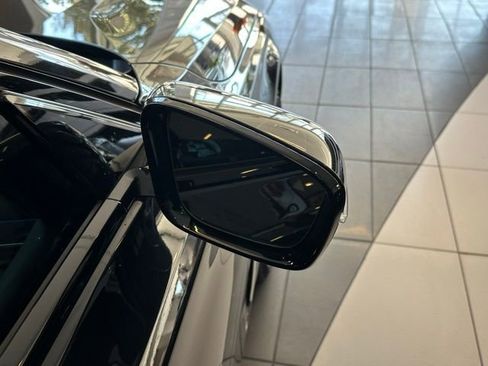 Used 2020 BMW ALPINA B7 xDrive ALPINA B7 xDrive w/ Luxury Rear Seating Package image 10