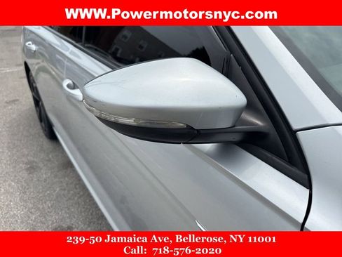 Used 2020 Volkswagen Passat 2.0T R-Line image 12