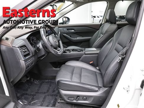 Used 2023 Nissan Rogue SV w/ SV Premium B Package AWD/4WD image 28