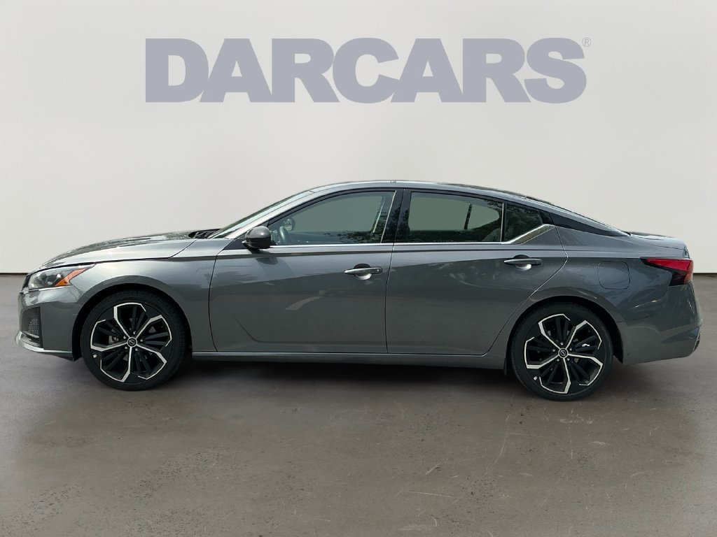Used 2024 Nissan Altima 2.5 SR FWD image 4