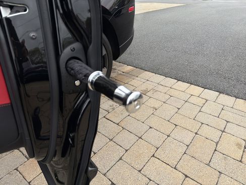 Certified 2023 Rolls-Royce Cullinan w/ Cullinan Package image 42