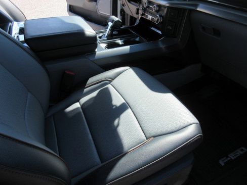 Used 2025 Ford F150 Lariat w/ Equipment Group 502A High image 24