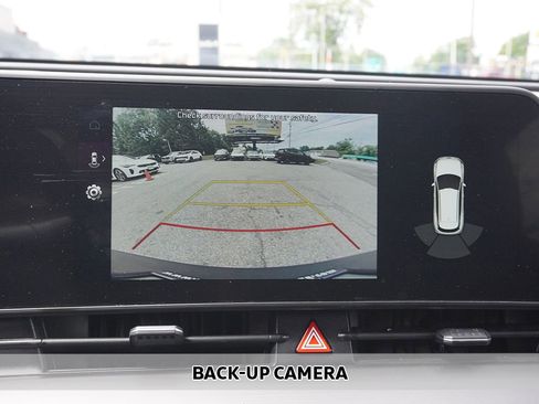 Used 2023 Kia Sportage EX FWD image 6