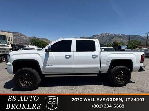 Used 2018 GMC Sierra 1500 Denali w/ Denali Ultimate Package AWD/4WD image 1