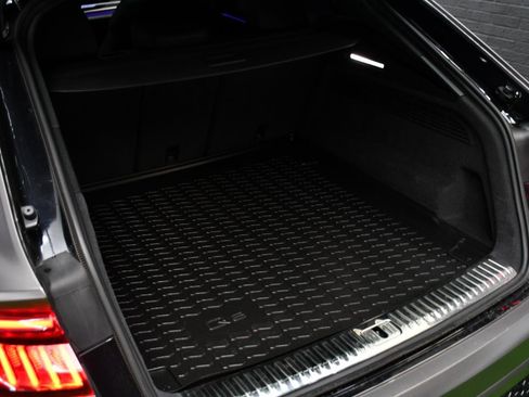 Used 2021 Audi RS Q8 w/ Black Optic Package image 52