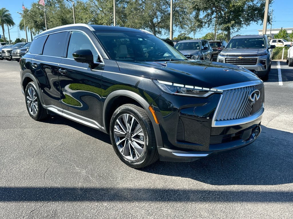 Used 2026 INFINITI QX60 Luxe FWD image 3