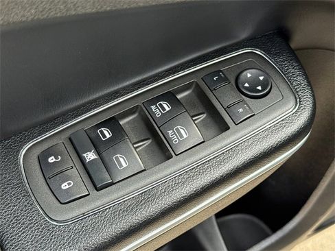 Used 2021 Chrysler 300 S w/ S Model Appearance Package image 19