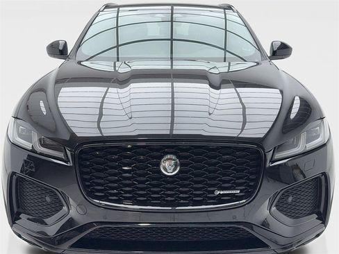 Used 2024 Jaguar F-PACE R-Dynamic S image 4