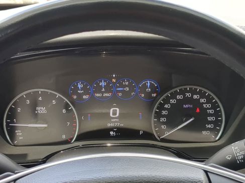 Used 2017 Cadillac XT5 Platinum w/ Driver Assist Package AWD/4WD image 31