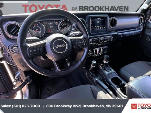 Used 2022 Jeep Wrangler Sport AWD/4WD image 13