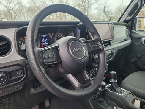 Used 2024 Jeep Wrangler Sport image 14