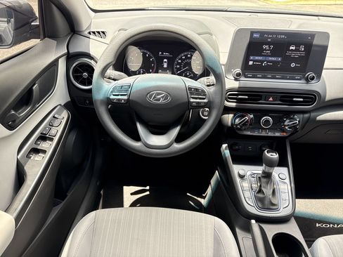 Used 2023 Hyundai Kona SEL AWD/4WD image 12