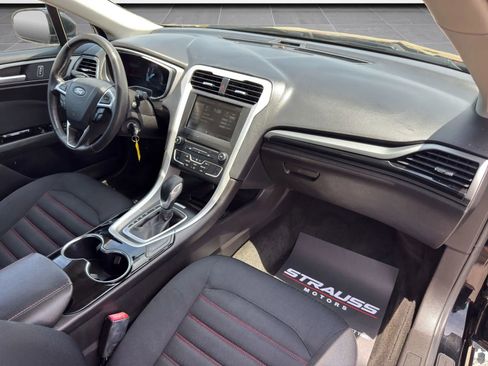 Used 2016 Ford Fusion SE AWD/4WD image 21