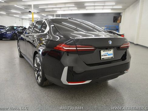 Used 2024 BMW 530i w/ M Sport Package image 12