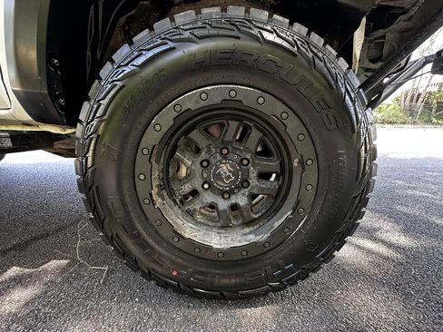 Used 2019 Toyota Tacoma TRD Off-Road w/ Technology Package image 49