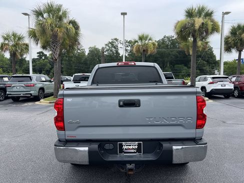 Used 2021 Toyota Tundra SR5 w/ SR5 Upgrade Package AWD/4WD image 9