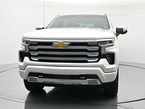 Certified 2024 Chevrolet Silverado 1500 High Country w/ High Country Premium Package image 2