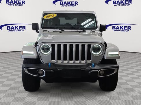 Used 2023 Jeep Wrangler Unlimited Sahara w/ Cold Weather Group AWD/4WD image 2
