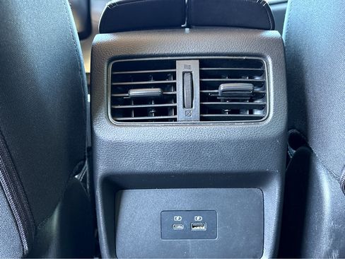 Certified 2023 Nissan Rogue SV FWD image 19